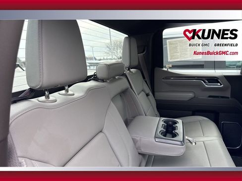 Used 2022 Chevrolet Silverado 1500 LTZ image 37