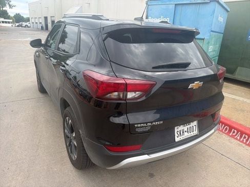 Used 2023 Chevrolet TrailBlazer LT FWD image 7