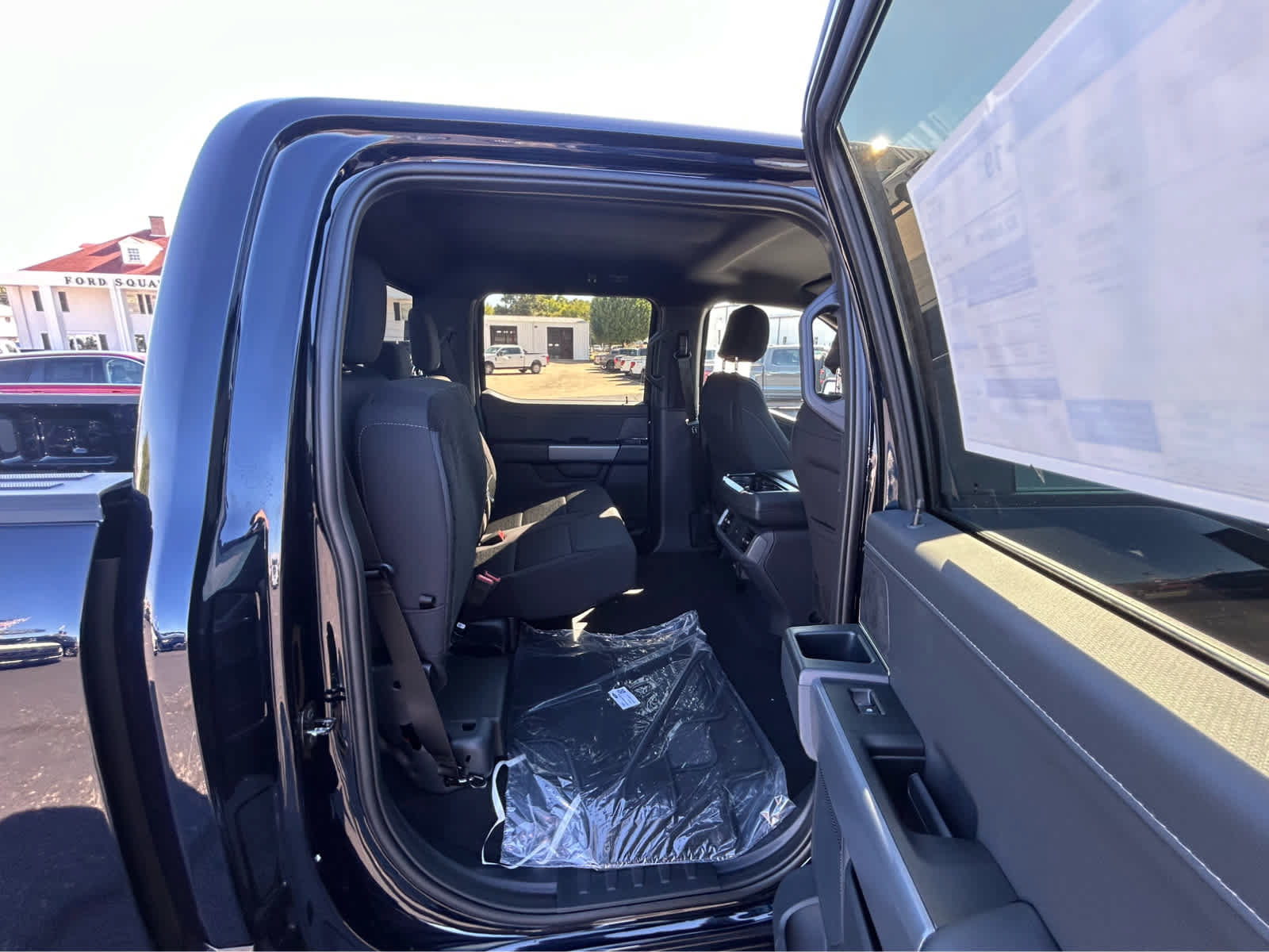 New 2026 Ford F150 XLT w/ Equipment Group 302A MID AWD/4WD image 9