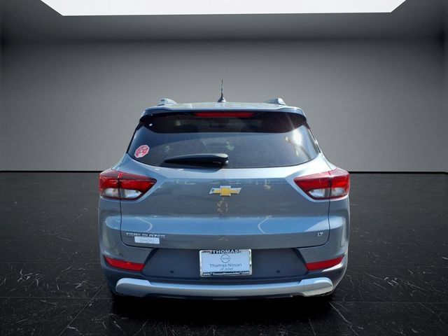 Used 2021 Chevrolet TrailBlazer LT w/ Convenience Package FWD image 4