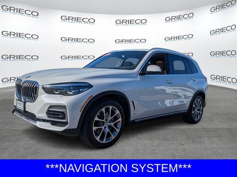 Used 2023 BMW X5 xDrive40i w/ Premium Package AWD/4WD image 3