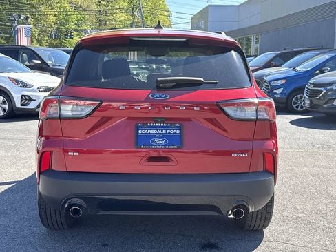 Used 2022 Ford Escape SE w/ SE Sport Appearance Package AWD/4WD image 12
