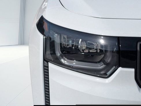 New 2026 Jeep Cherokee Laredo image 10