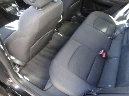 Used 2022 Chevrolet Malibu LT FWD image 12