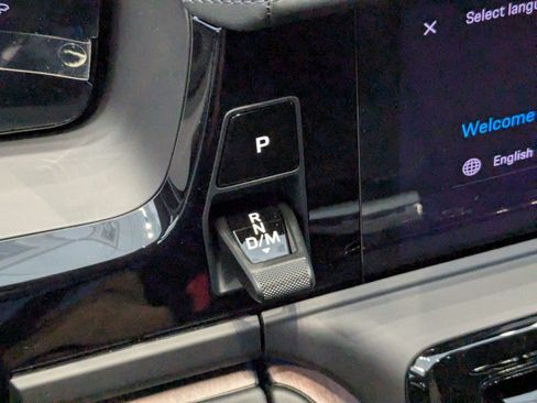 Certified 2025 Porsche Panamera image 20