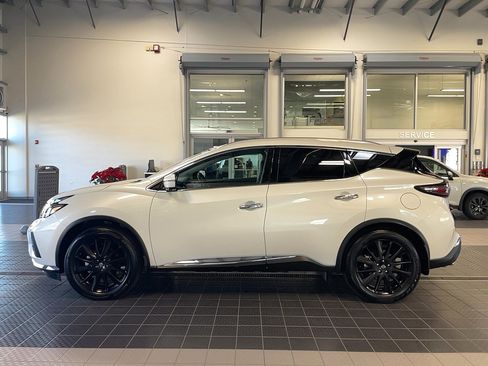 Used 2024 Nissan Murano Platinum w/ Cargo Package image 3