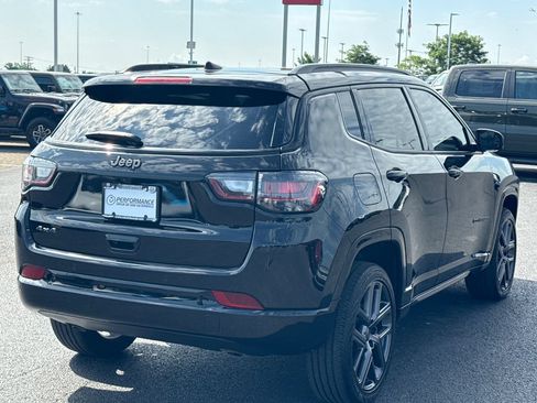 Used 2024 Jeep Compass Limited w/ High Altitude Package AWD/4WD image 2