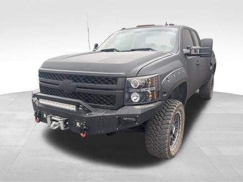 Used 2013 Chevrolet Silverado 2500 LT w/ Interior Plus Package AWD/4WD image 1
