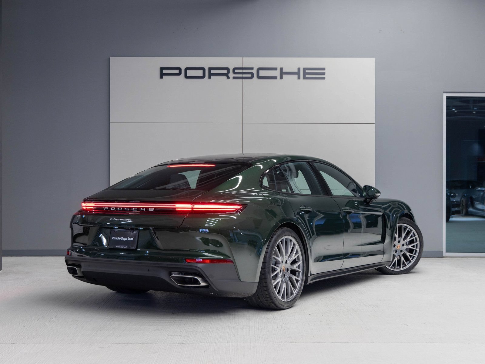 Certified 2026 Porsche Panamera RWD image 7