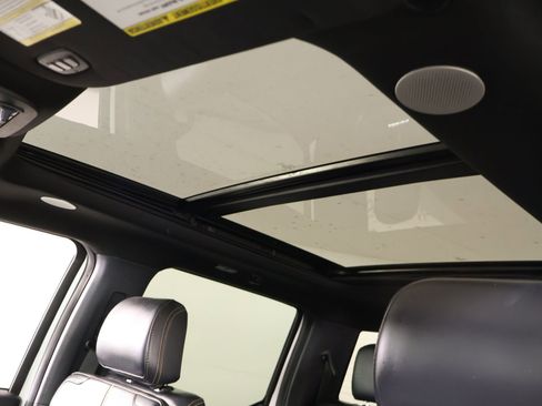 Used 2024 Ford F350 Platinum AWD/4WD image 17