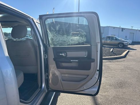 Used 2016 RAM 3500 Laramie image 14