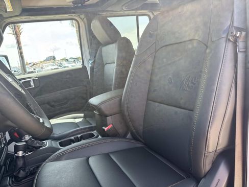 New 2026 Jeep Gladiator Sport AWD/4WD image 15