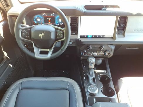New 2026 Ford Bronco Outer Banks w/ Black Appearance Package AWD/4WD image 14