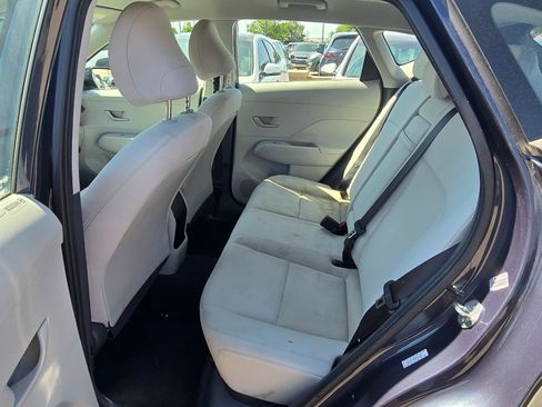 Used 2024 Hyundai Kona SE FWD image 12