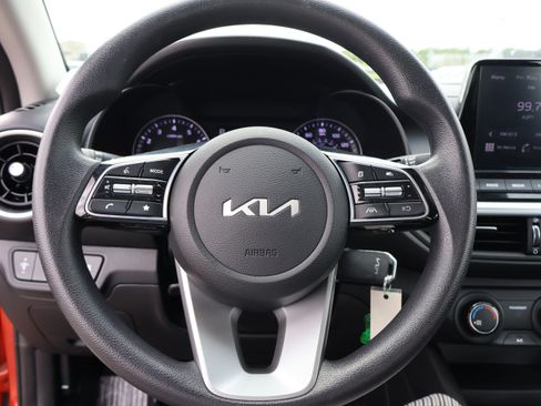 Used 2023 Kia Forte LXS FWD image 30
