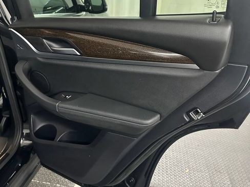 Used 2018 BMW X3 xDrive30i AWD/4WD image 25