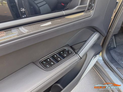 Used 2026 Porsche Cayenne GTS image 26