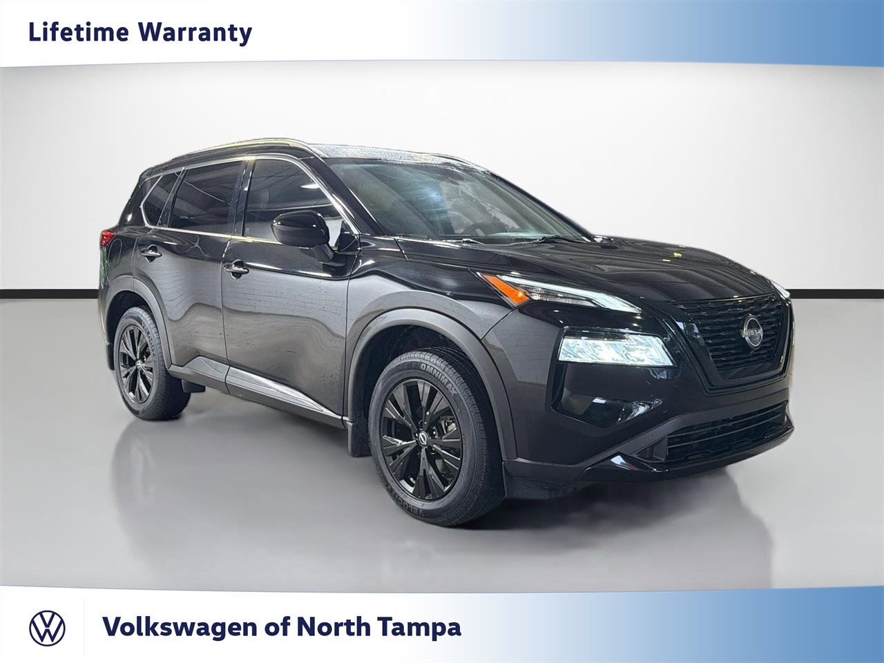 Used 2023 Nissan Rogue SV w/ SV Premium B Package FWD image 1