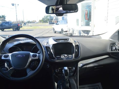 Used 2014 Ford Escape Titanium image 28