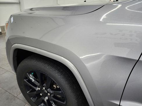 Used 2020 Jeep Grand Cherokee Altitude image 33