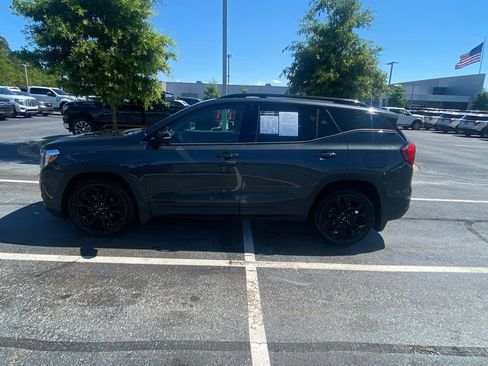 Used 2019 GMC Terrain SLT w/ Preferred Package FWD image 4