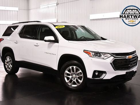 Used 2021 Chevrolet Traverse LT AWD/4WD image 1