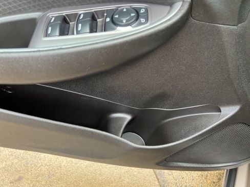 Used 2024 Chevrolet Malibu LT image 44