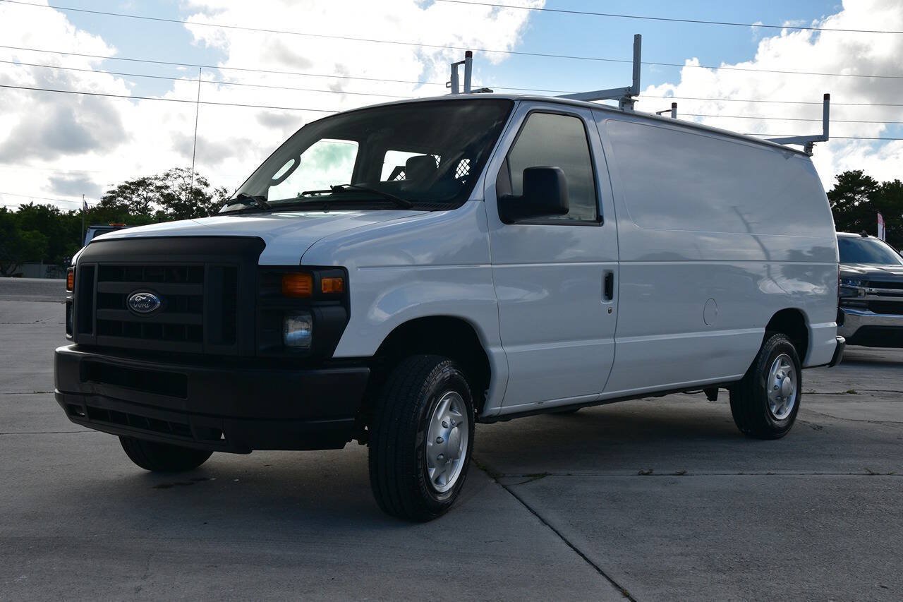Used 2013 Ford E-150 and Econoline 150 w/ Commercial Cargo Van Pkg RWD image 3