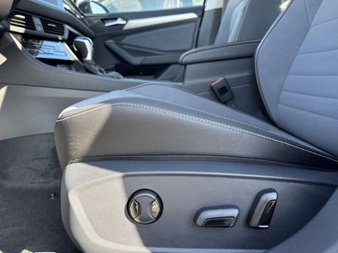 New 2026 Volkswagen Jetta SE image 12