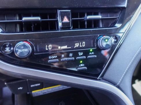 Used 2021 Toyota Camry XSE FWD image 19