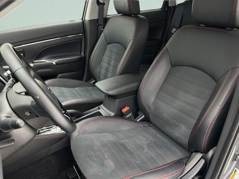 Used 2025 Mitsubishi Outlander Sport SE AWD/4WD image 15