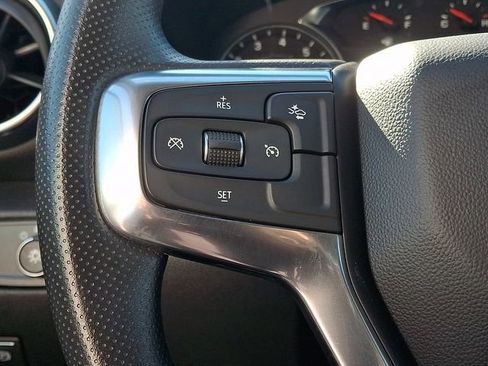 Used 2025 Chevrolet Blazer LT image 18