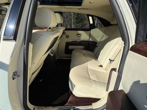 Used 2013 Rolls-Royce Ghost REAR THEATRE / MASSAGE SEATS / image 51