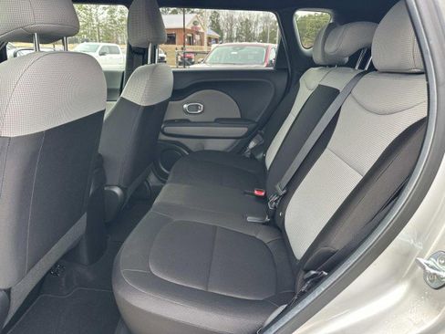 Used 2018 Kia Soul image 20