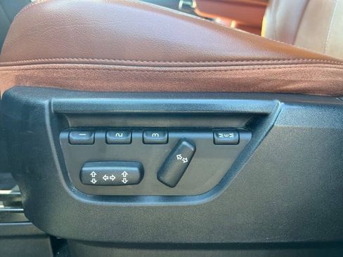 Used 2013 Land Rover LR2 HSE LUX image 12