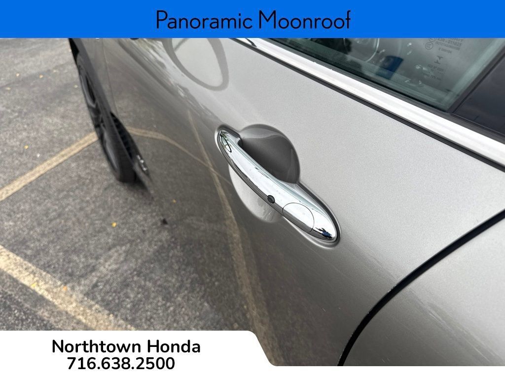 Used 2018 MINI Cooper Clubman ALL4 AWD/4WD image 12