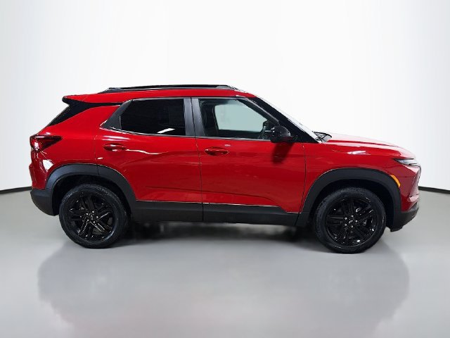 New 2026 Chevrolet TrailBlazer LT w/ Midnight Edition AWD/4WD image 6