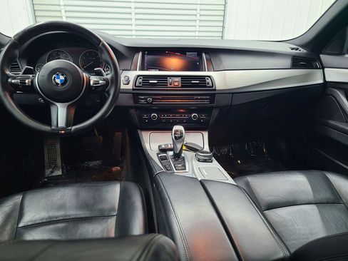Used 2016 BMW 535i xDrive 535i xDrive Sedan 4D image 2