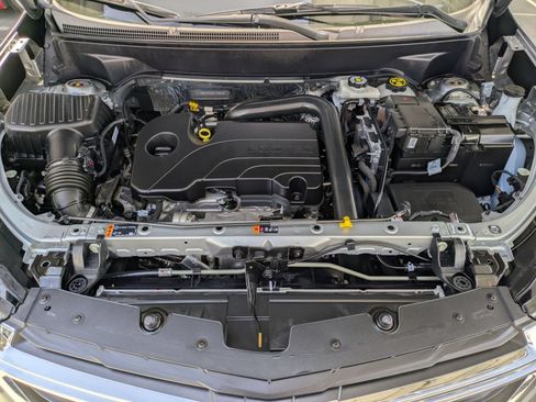 Used 2023 Chevrolet Equinox LS w/ LS Convenience Package FWD image 29