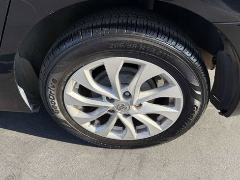 Used 2018 Nissan Sentra SV FWD image 21