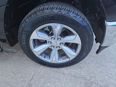 Used 2021 RAM 1500 Big Horn image 33