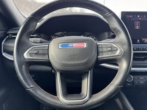 Used 2022 Jeep Compass Limited image 17