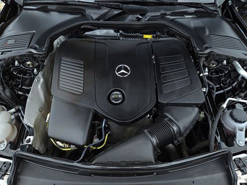 Used 2022 Mercedes-Benz C 300 Sedan image 33