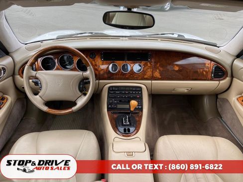 Used 1998 Jaguar XK8 Coupe image 11