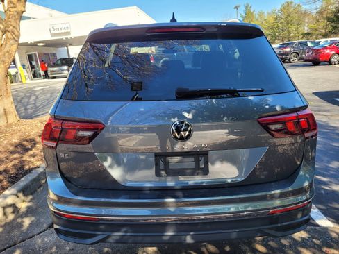 Used 2024 Volkswagen Tiguan SE image 4