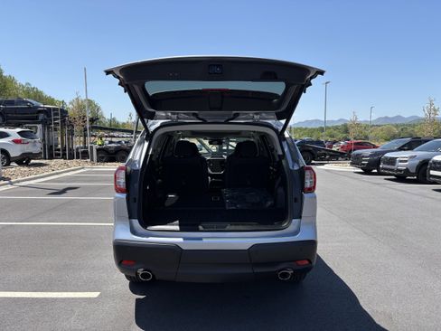 New 2026 Subaru Ascent Touring AWD/4WD image 11