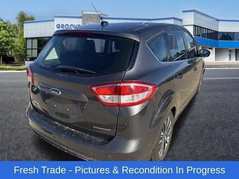 Used 2017 Ford C-MAX Energi Titanium FWD image 6