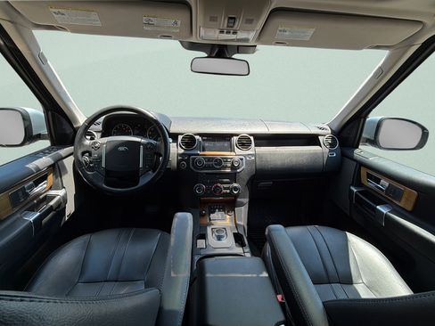 Used 2016 Land Rover LR4 AWD/4WD image 10
