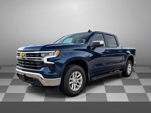 Certified 2023 Chevrolet Silverado 1500 LT w/ Z71 Off-Road Package AWD/4WD image 3