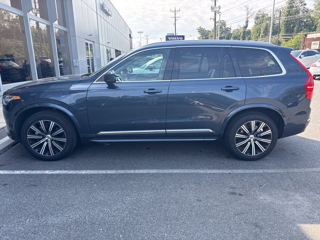 Certified 2024 Volvo XC90 B6 Plus AWD/4WD image 2